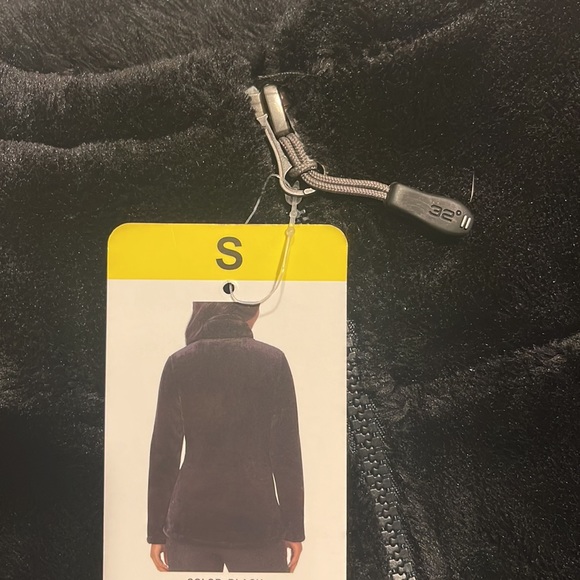 32 DEGREES HEAT BLACK PLUSH FUR JACKET. SIZE: Small - Picture 4 of 12